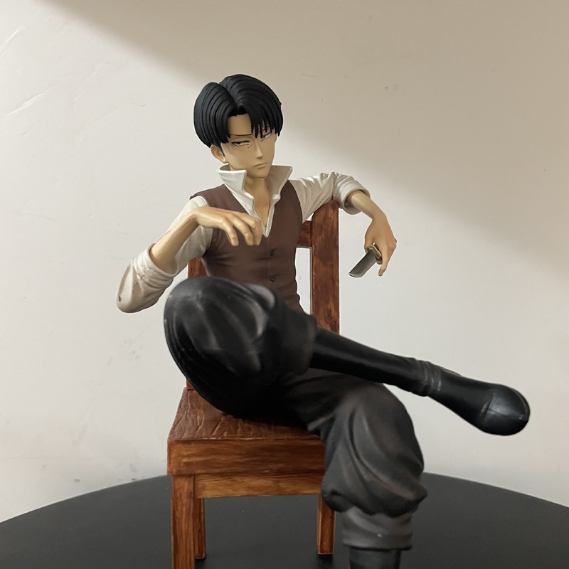 Figura de Levi Ackerman de Att - Anime Merchandise Box reseña y precio